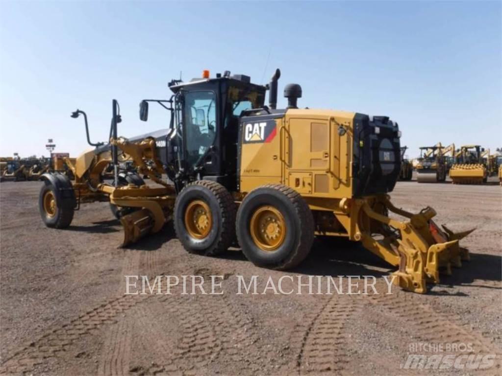 CAT 140M3 Równiarki