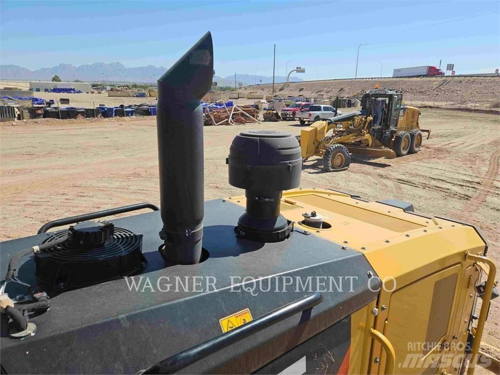 CAT 140M3 Równiarki