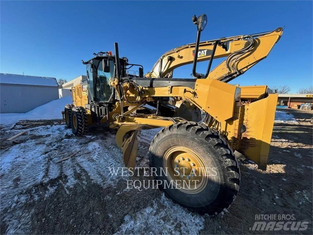 CAT 140M3 Równiarki