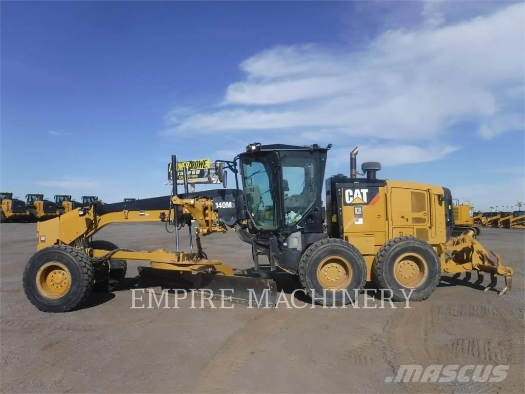 CAT 140M3 Równiarki