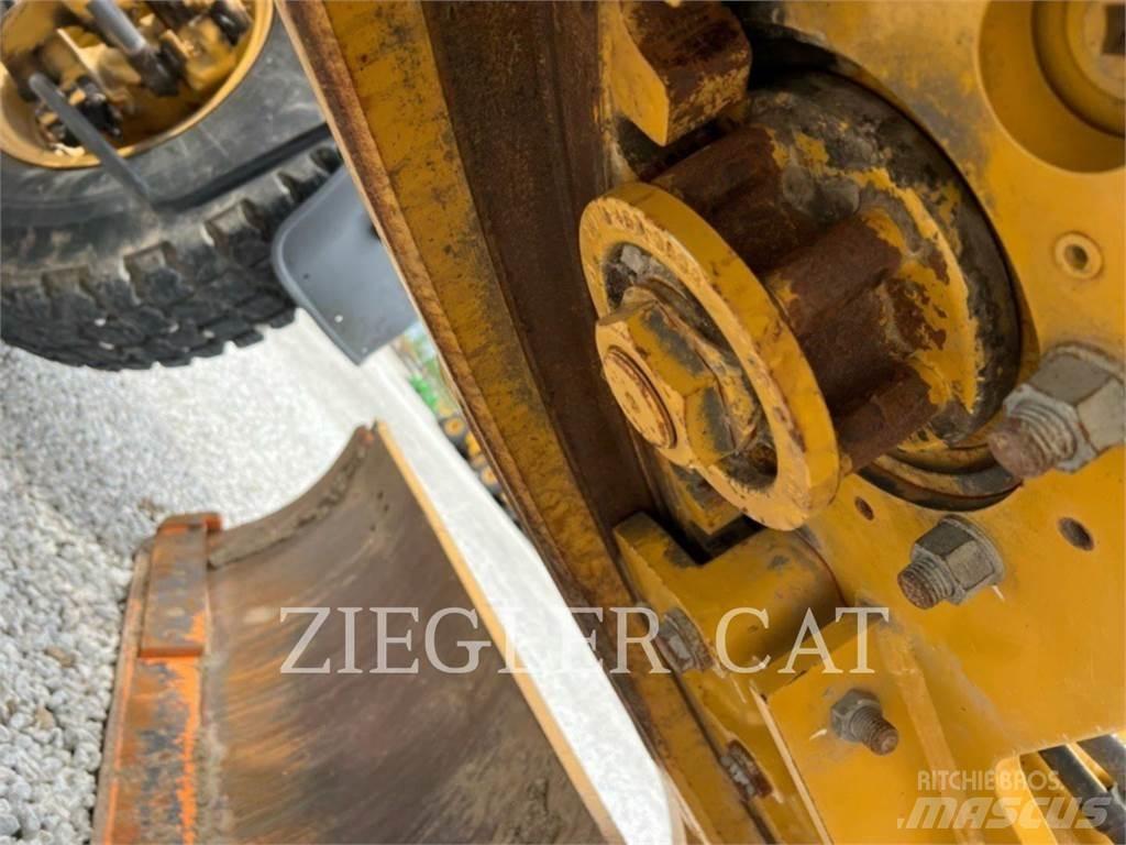 CAT 140M3 Równiarki