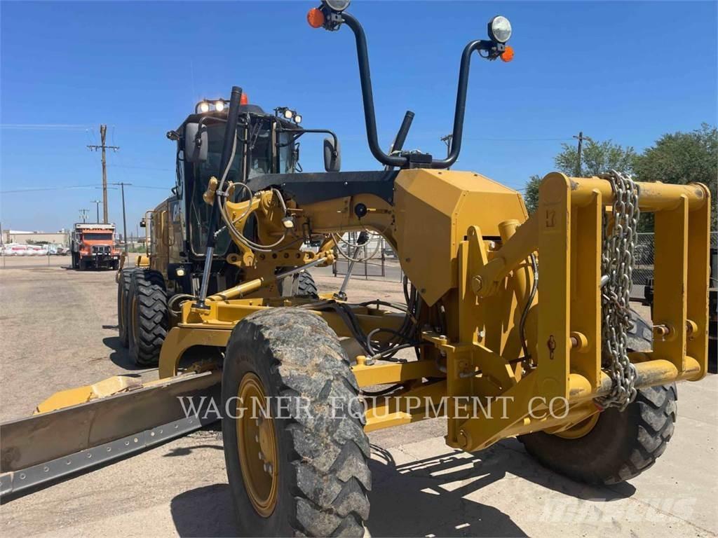 CAT 140M3 Równiarki