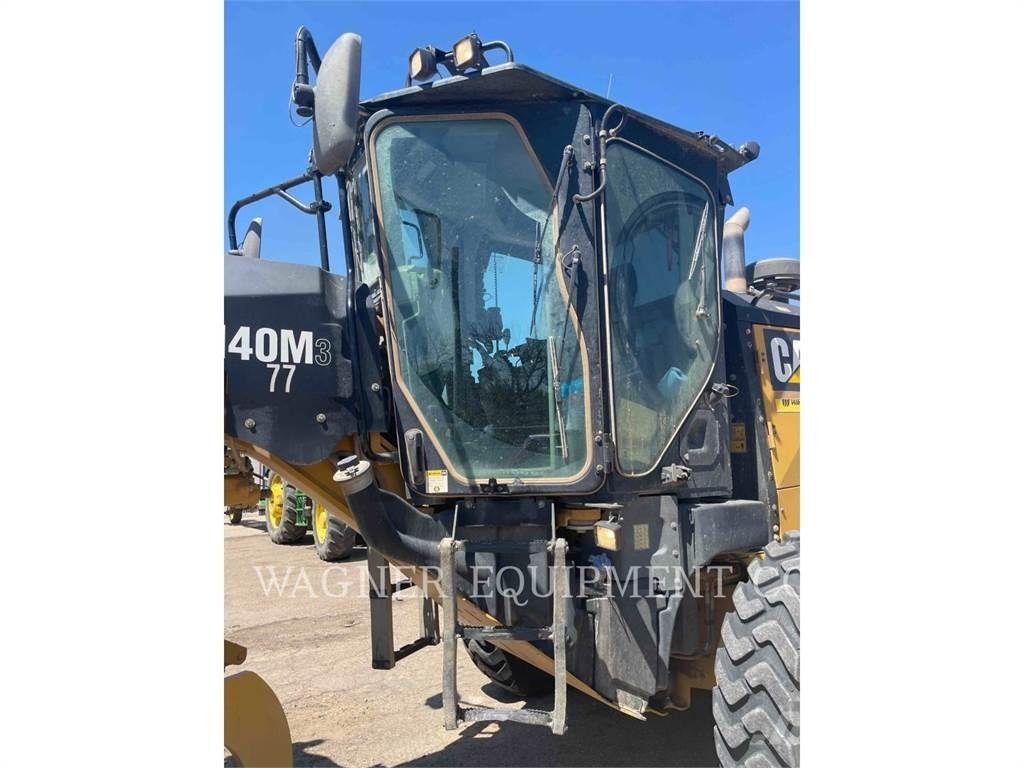 CAT 140M3 Równiarki