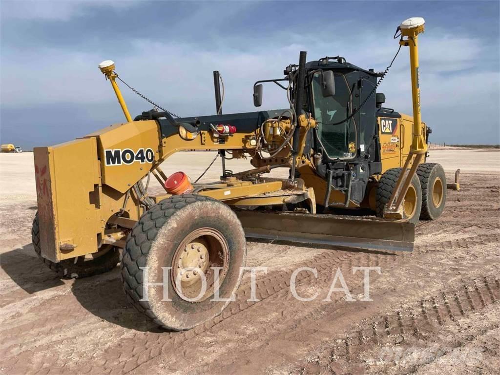 CAT 140M3 Równiarki