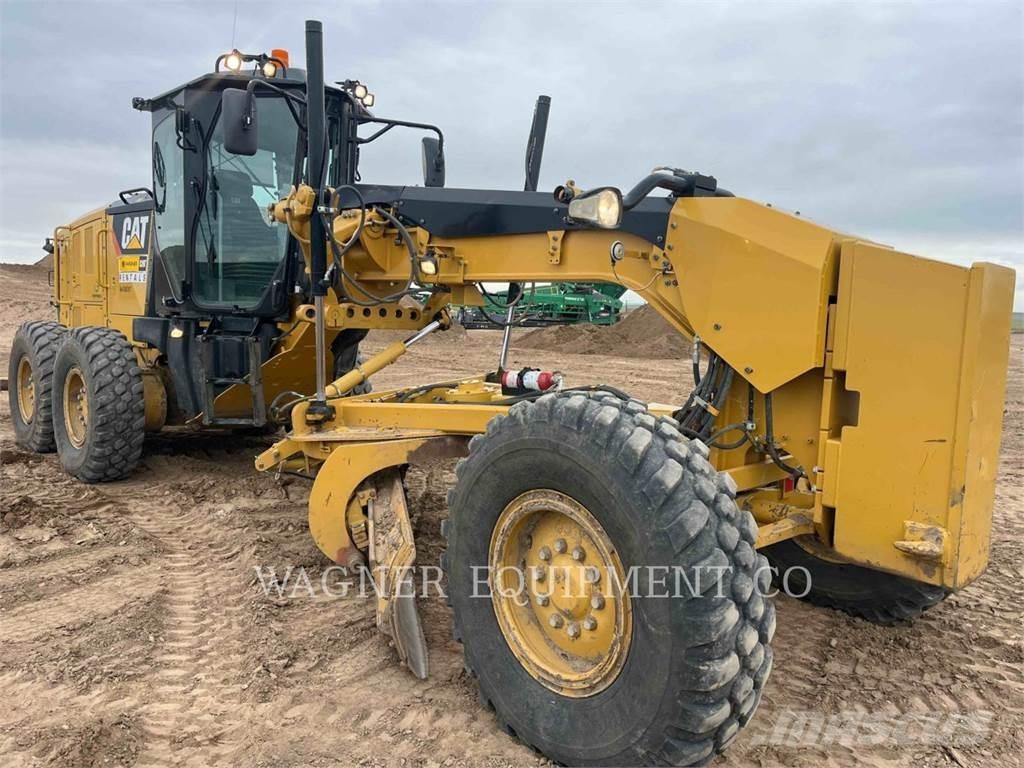 CAT 140M3 Równiarki