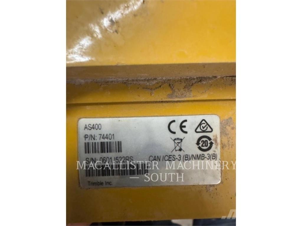 CAT 140M3 Równiarki