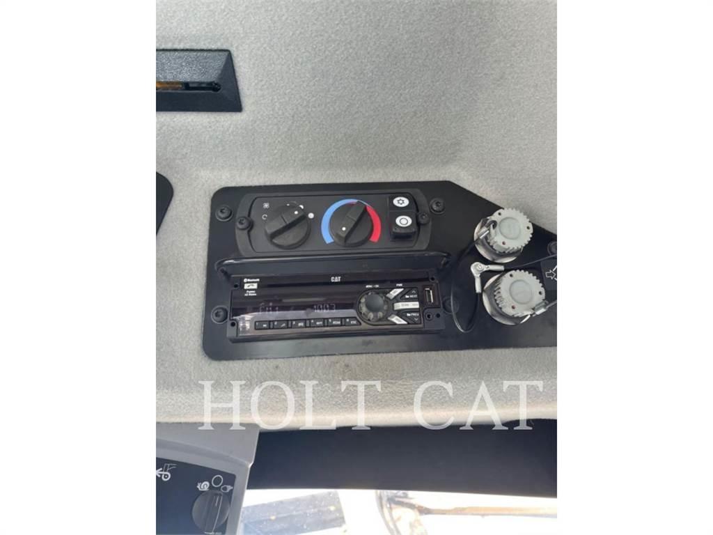 CAT 140M3 AWD Równiarki