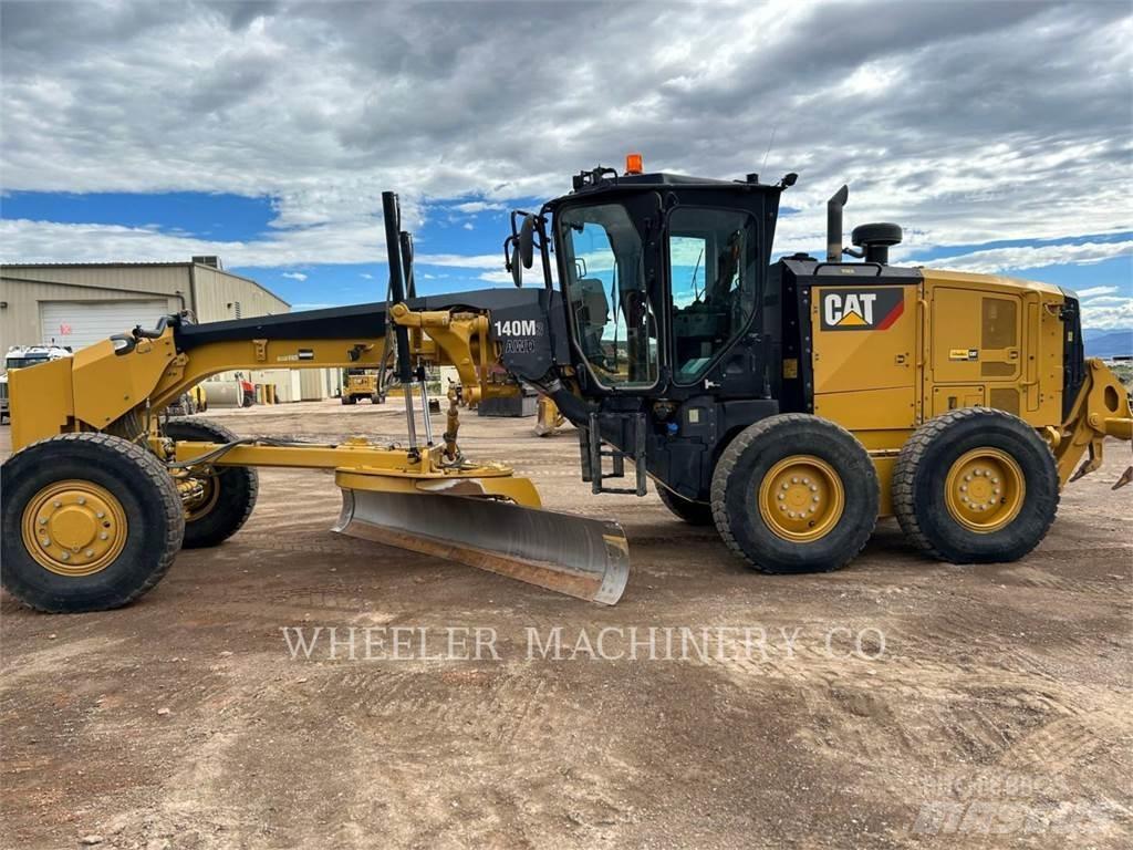 CAT 140M3 AWD Równiarki