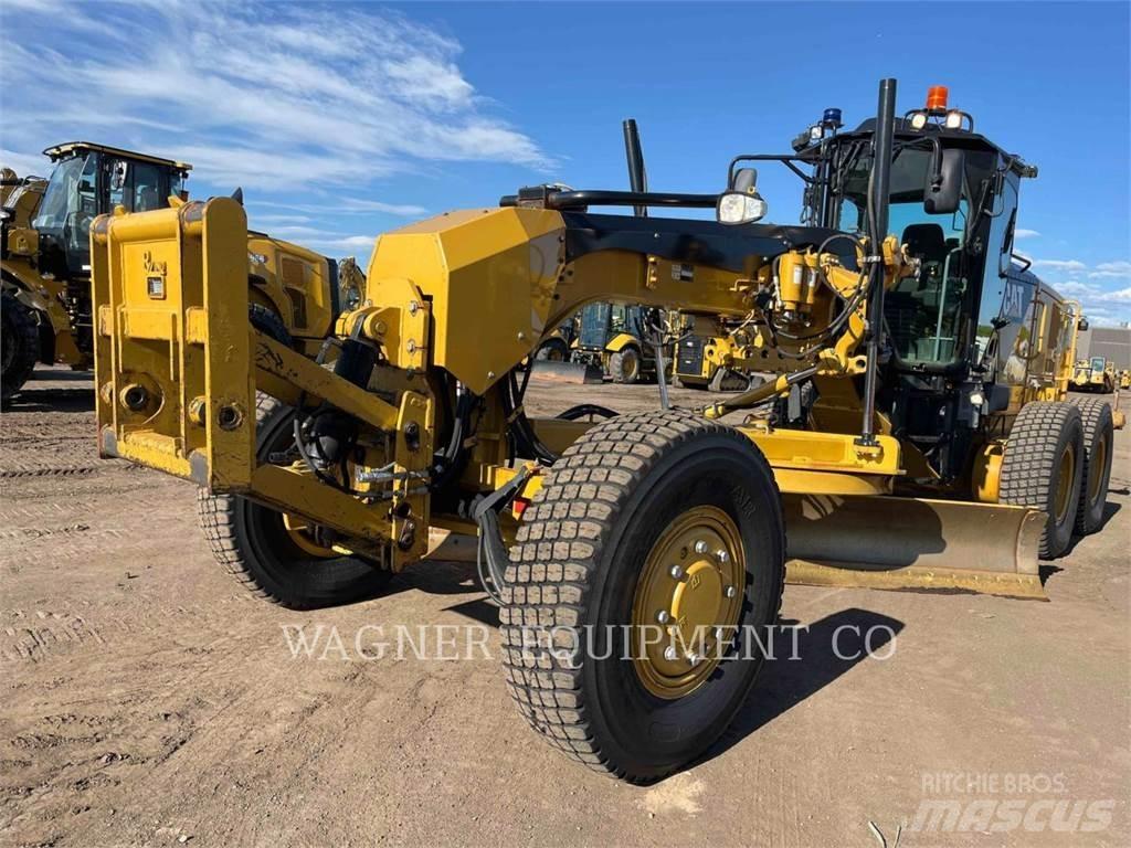 CAT 140M3 AWD Równiarki