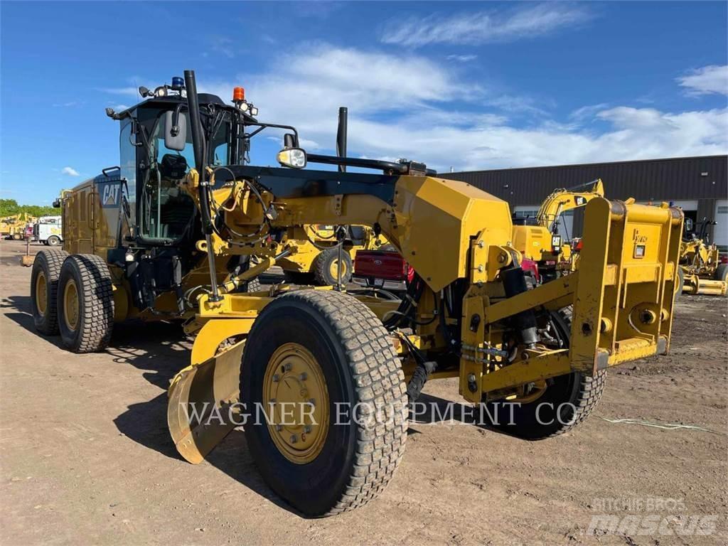 CAT 140M3 AWD Równiarki