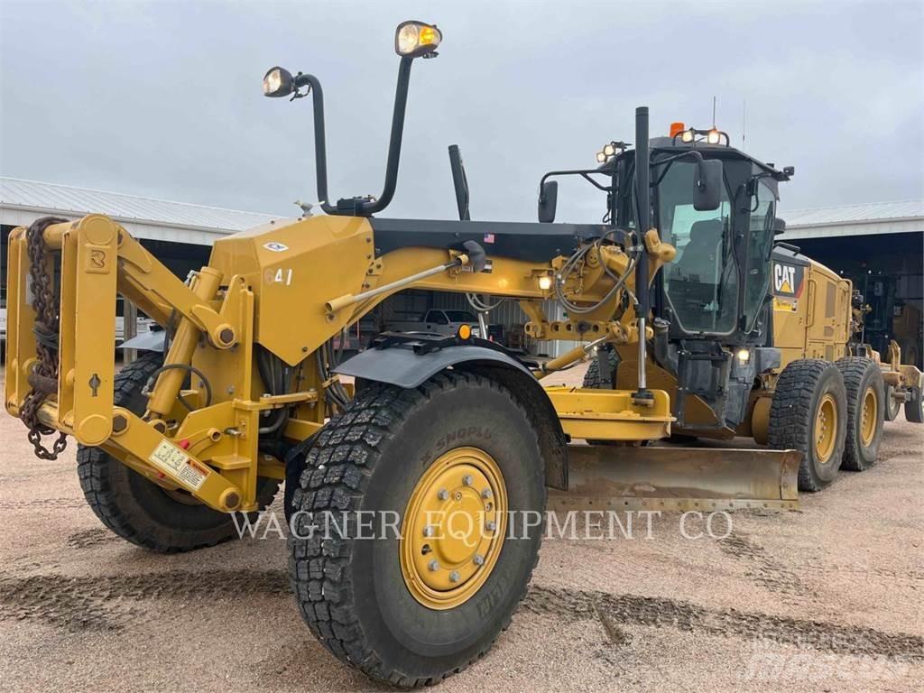 CAT 140M3 AWD Równiarki