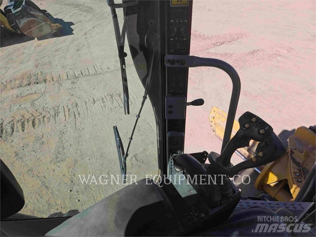 CAT 140M3 AWD Równiarki