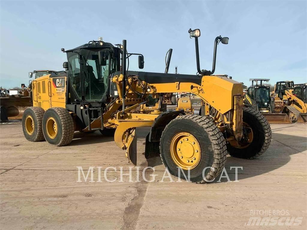 CAT 140M3 AWD Równiarki