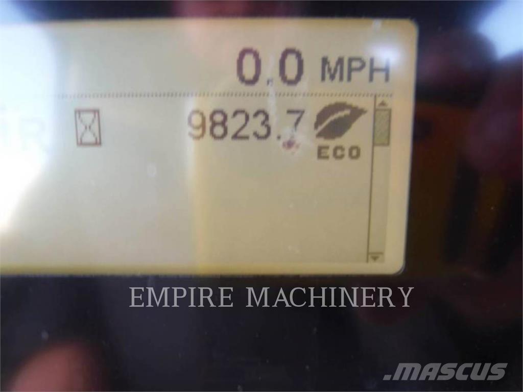 CAT 140M3 AWD Równiarki