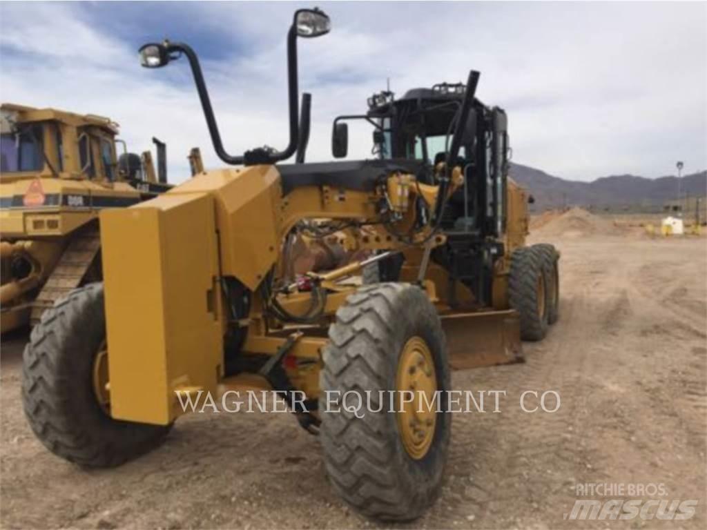 CAT 140M3 AWD Równiarki