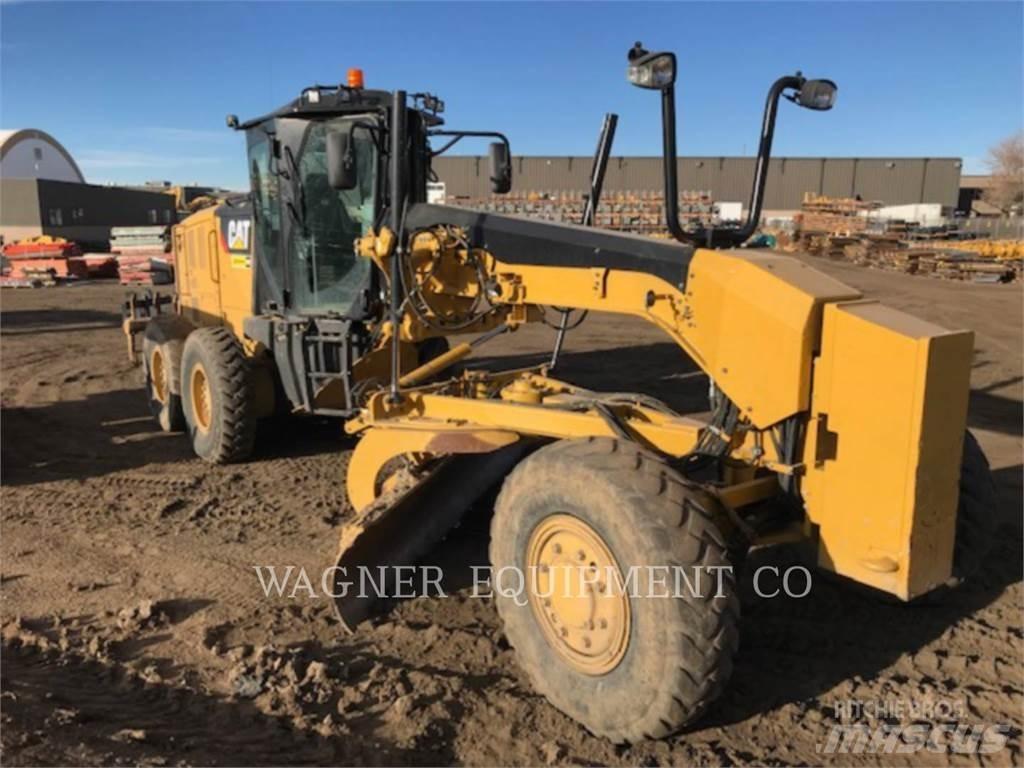 CAT 140M3 AWD Równiarki