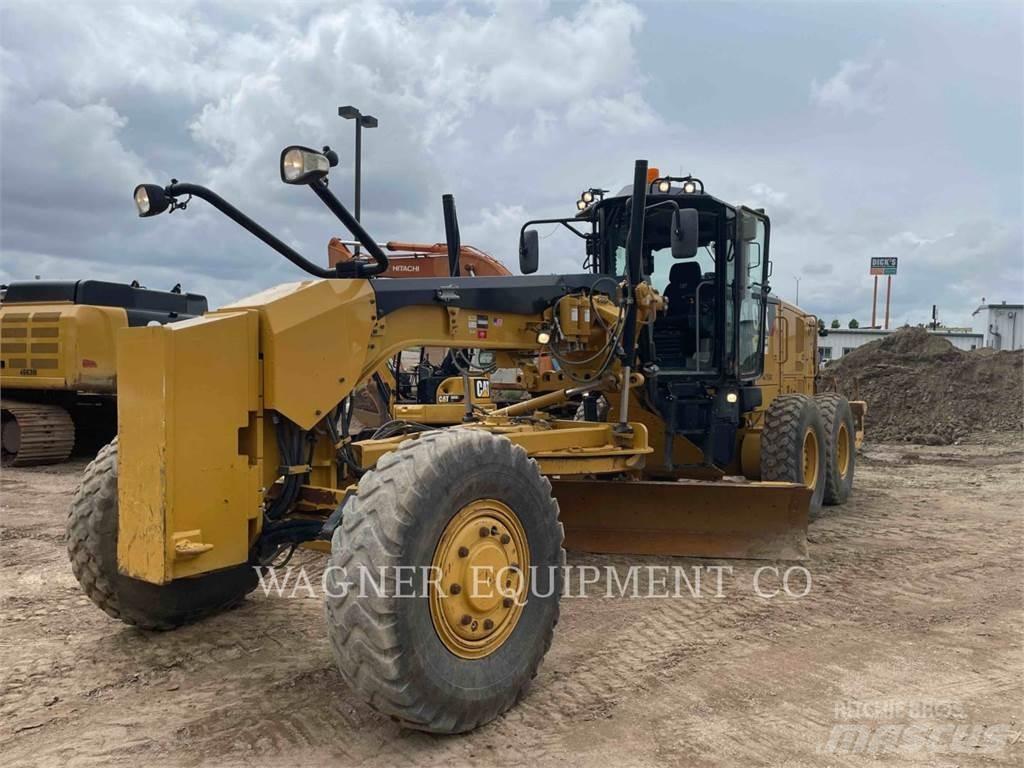 CAT 140M3 AWD Równiarki