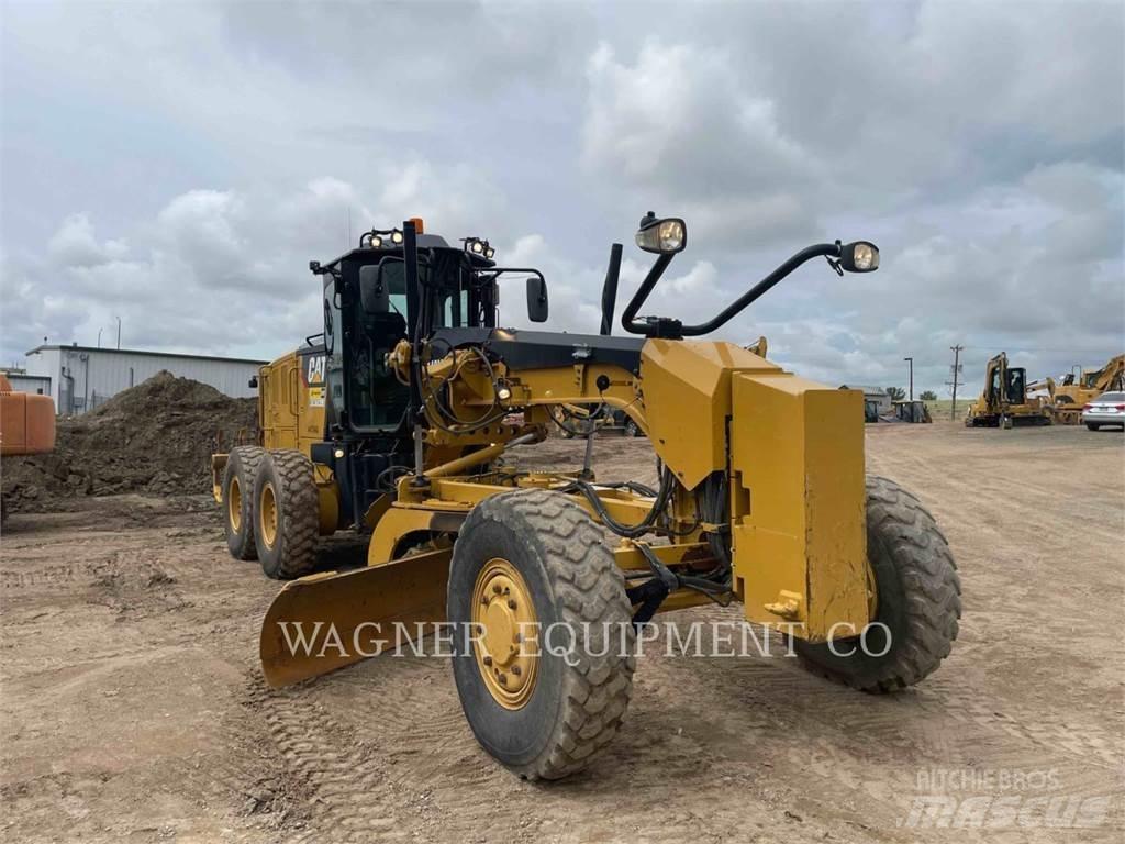 CAT 140M3 AWD Równiarki