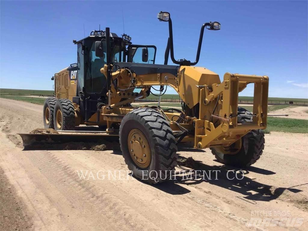 CAT 140M3 AWD Równiarki