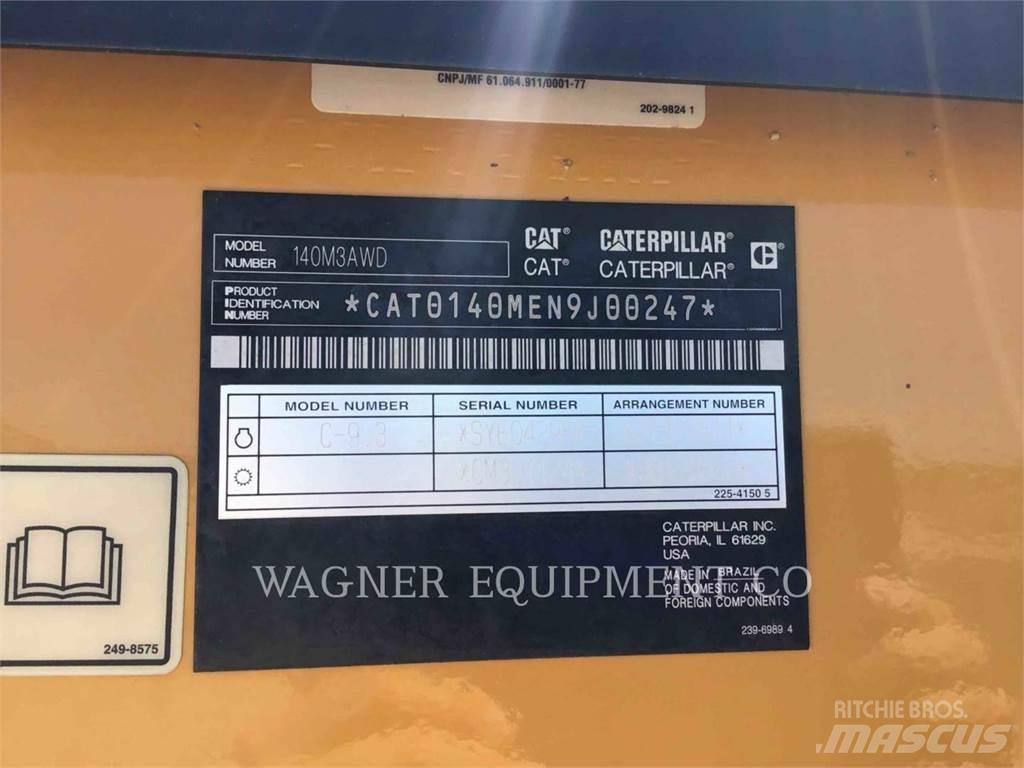 CAT 140M3 AWD Równiarki