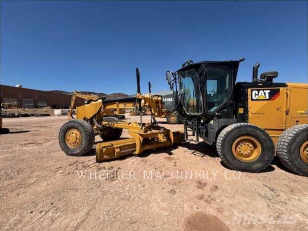 CAT 140M3 AWDX Równiarki