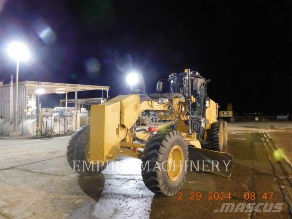 CAT 140M3 TE Równiarki