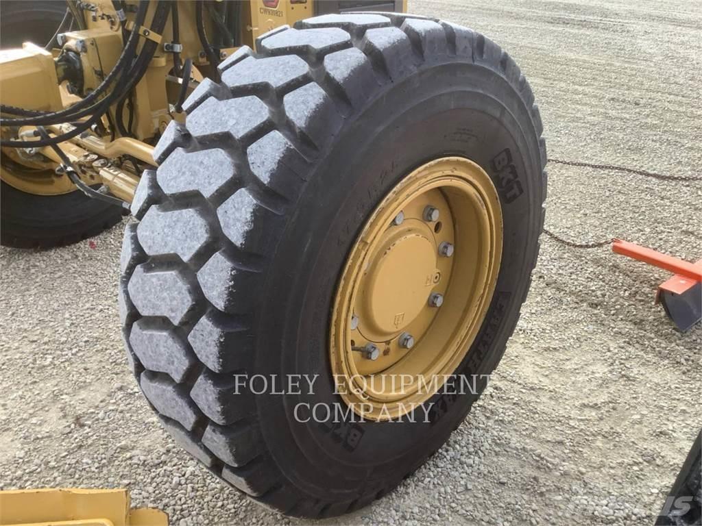 CAT 140M3AW Równiarki