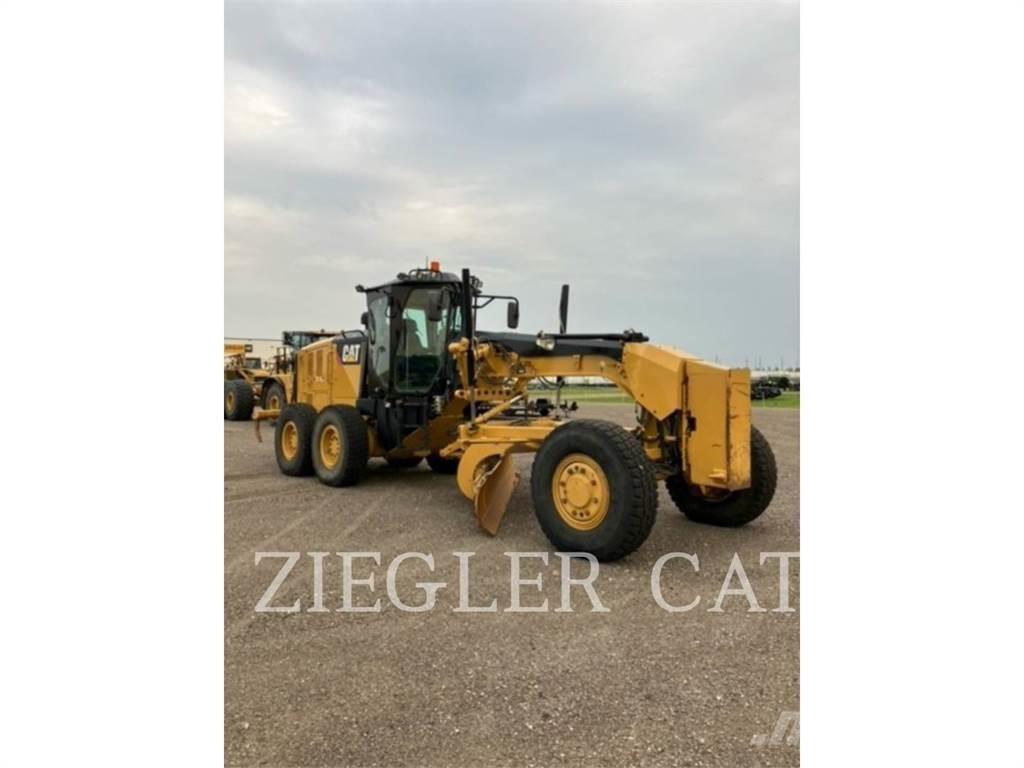 CAT 140M3AWD Równiarki