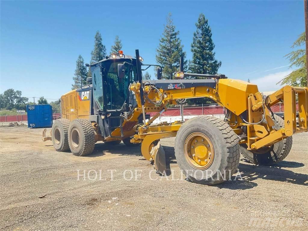 CAT 140M3AWD Równiarki
