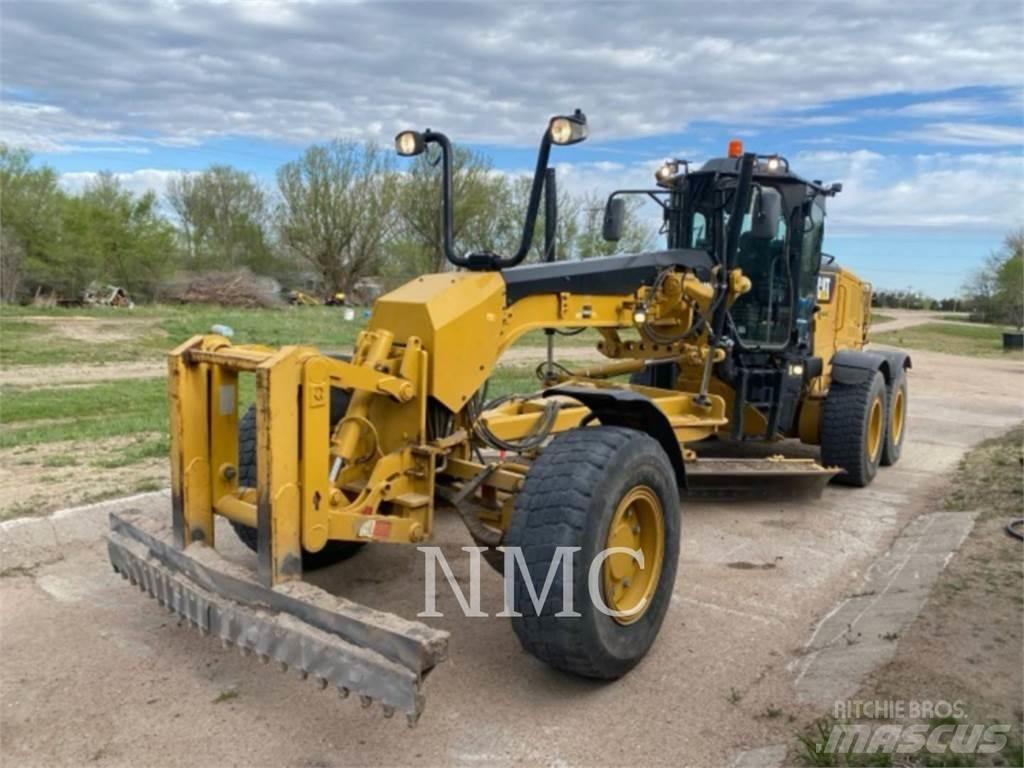 CAT 140M3AWD Równiarki