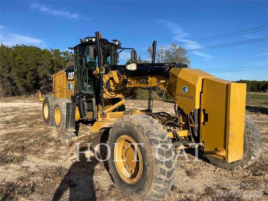 CAT 140M3AWD Równiarki