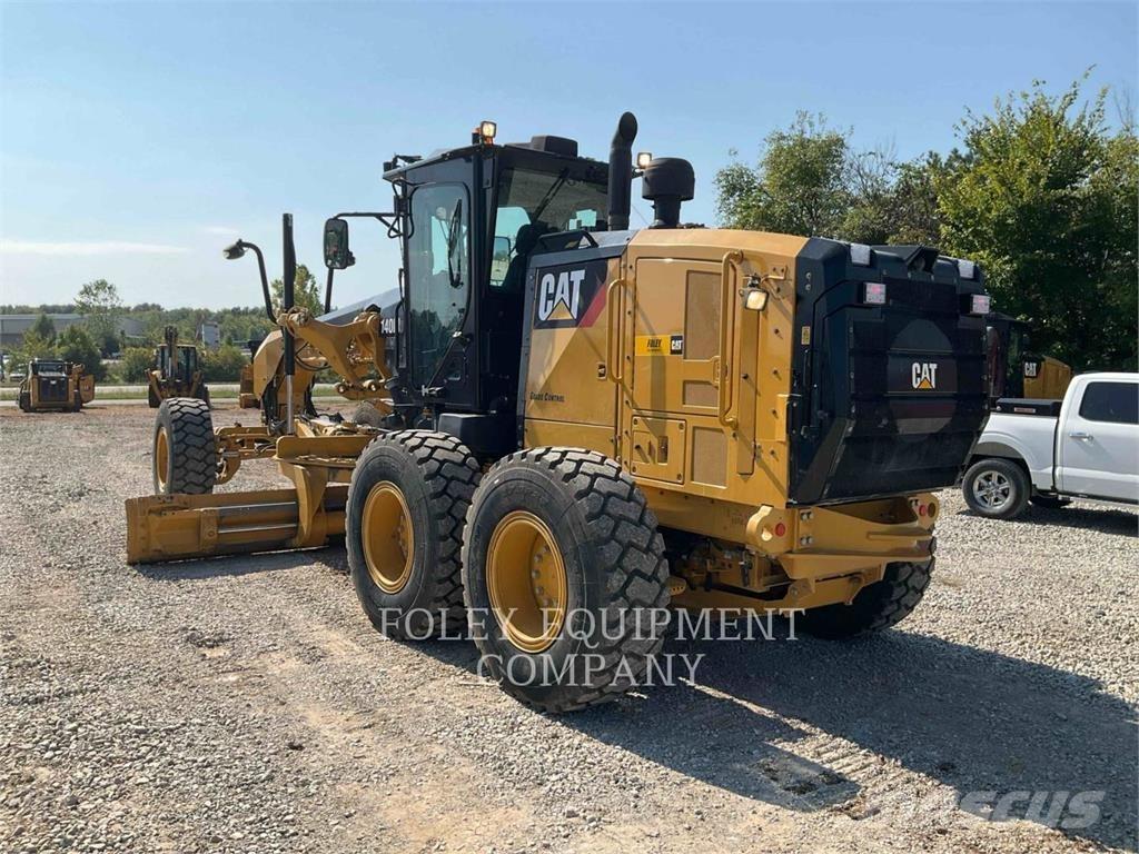 CAT 140M3AWD Równiarki