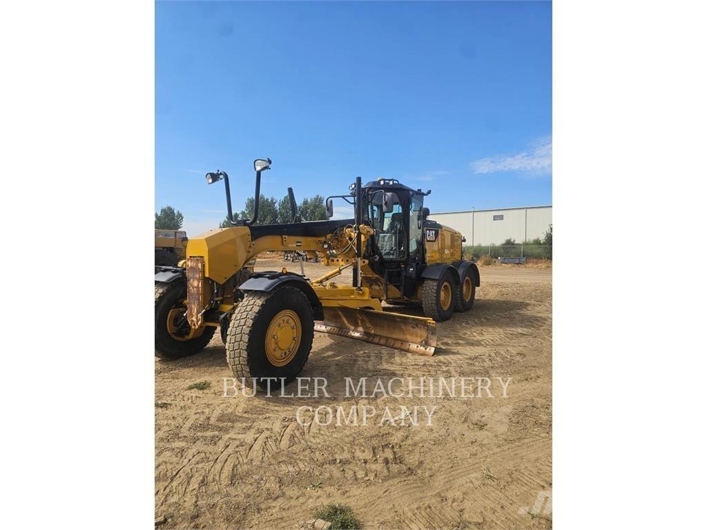 CAT 140M3AWD Równiarki
