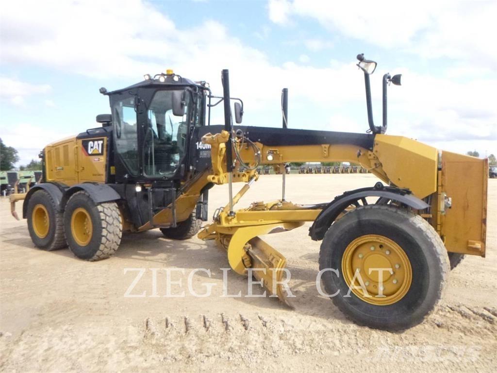 CAT 140M3AWD Równiarki
