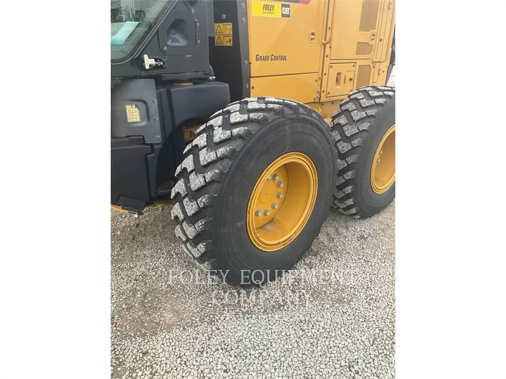 CAT 140M3AWX Równiarki