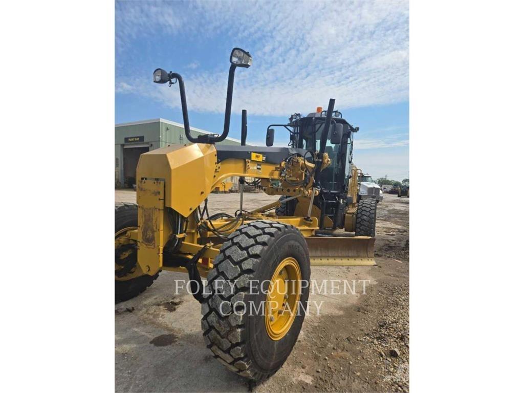CAT 140M3AWX Równiarki