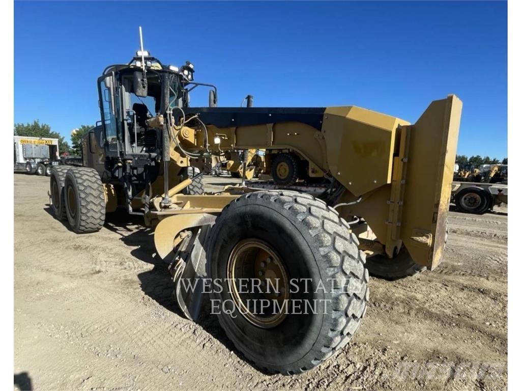 CAT 14M Równiarki