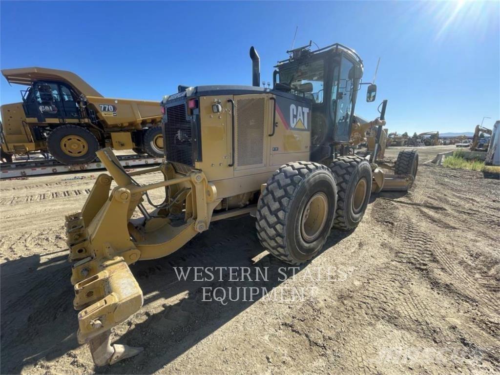 CAT 14M Równiarki