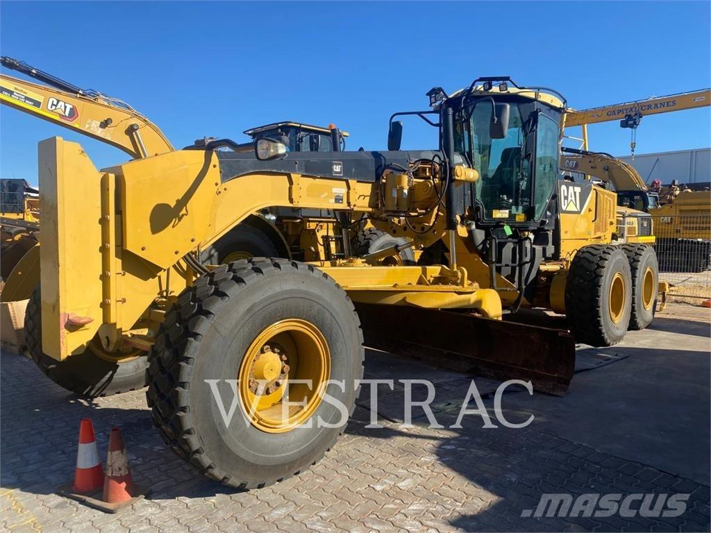 CAT 14M Równiarki