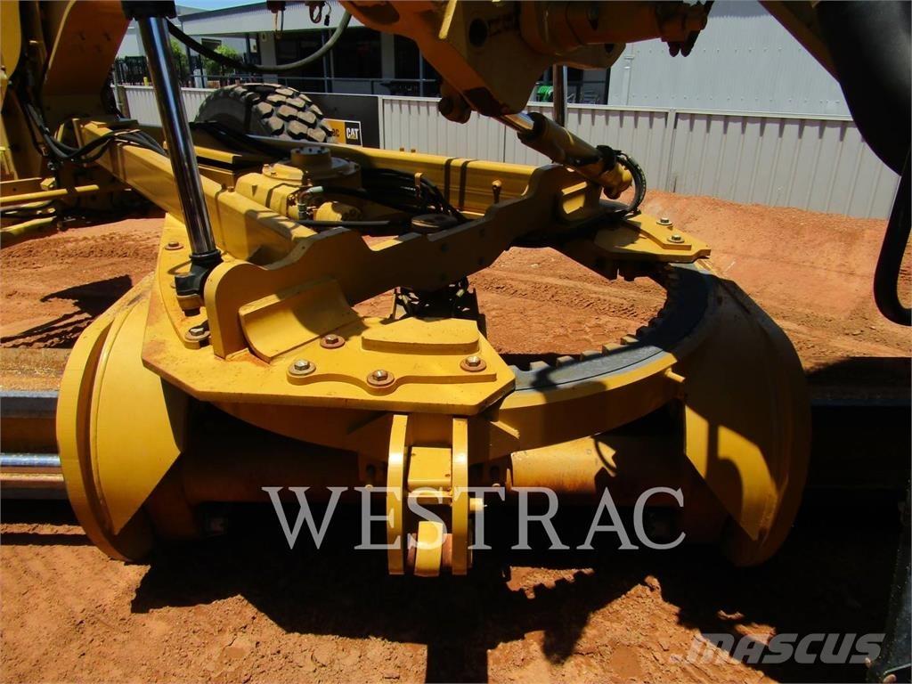 CAT 14M Równiarki
