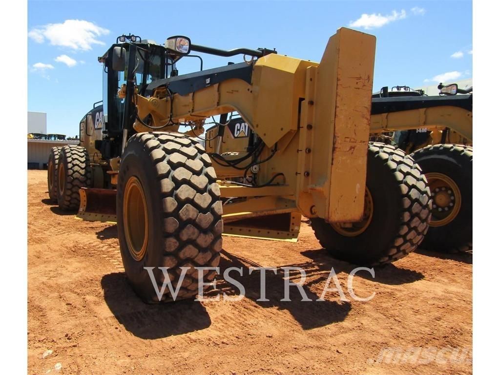 CAT 14M Równiarki