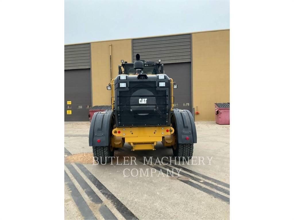 CAT 150-15AWD Równiarki