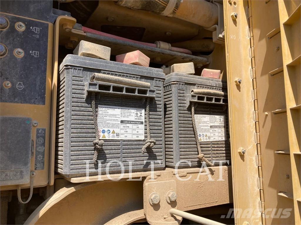 CAT 150-15AWD Równiarki