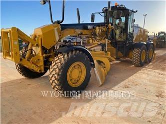 CAT 150 AWD Równiarki