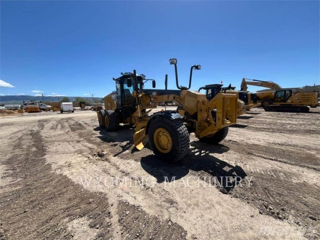 CAT 150 AWD Równiarki