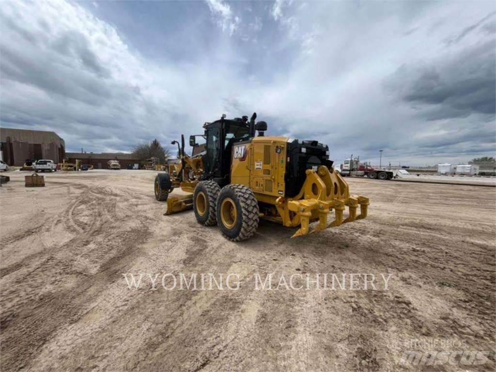 CAT 150 AWD Równiarki