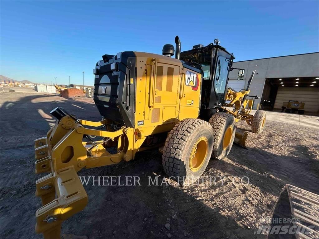 CAT 150 AWD Równiarki