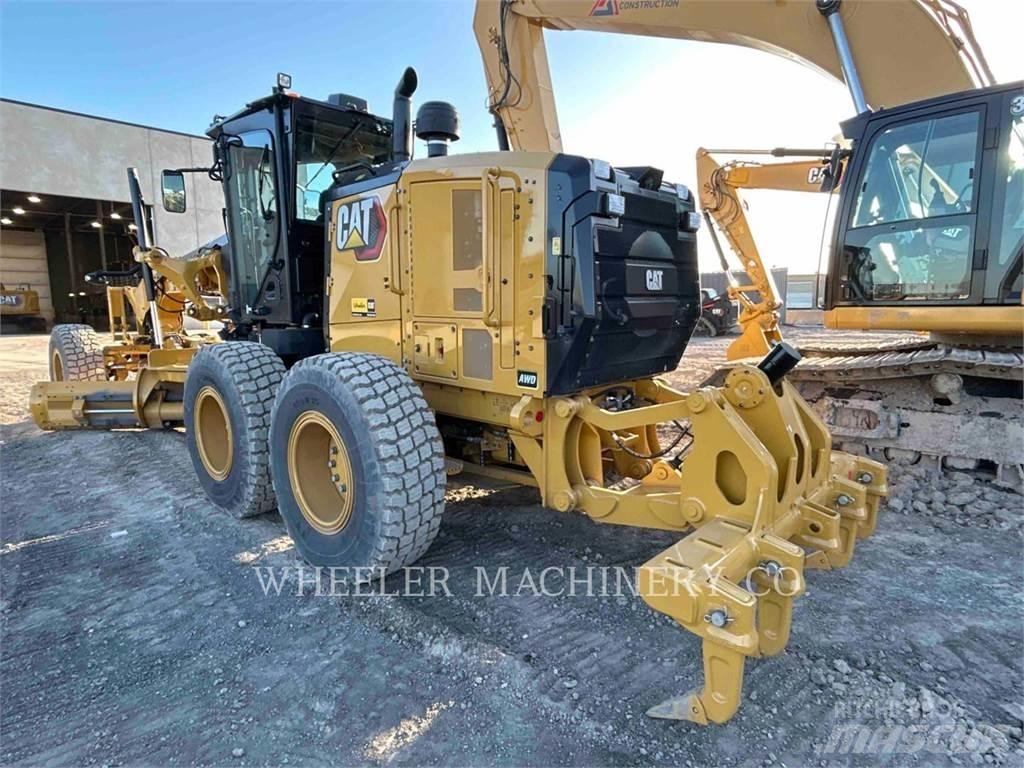 CAT 150 AWD Równiarki