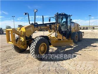 CAT 150 AWD Równiarki