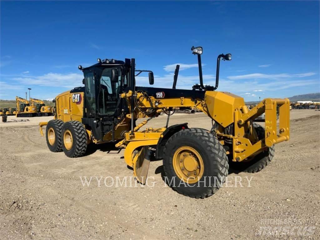 CAT 150 AWD Równiarki